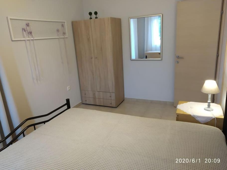 알렉산드로폴리스 Anadora 2: Hospitable Stone House With Yard 아파트 외부 사진