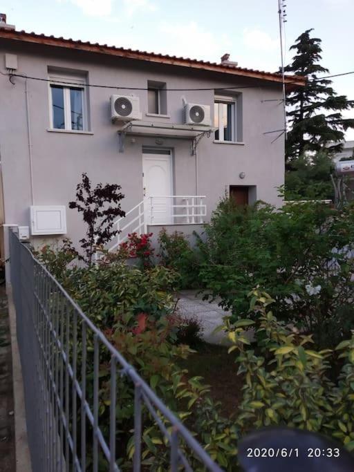 알렉산드로폴리스 Anadora 2: Hospitable Stone House With Yard 아파트 외부 사진