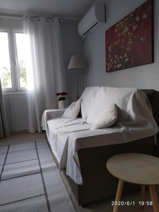 알렉산드로폴리스 Anadora 2: Hospitable Stone House With Yard 아파트 외부 사진