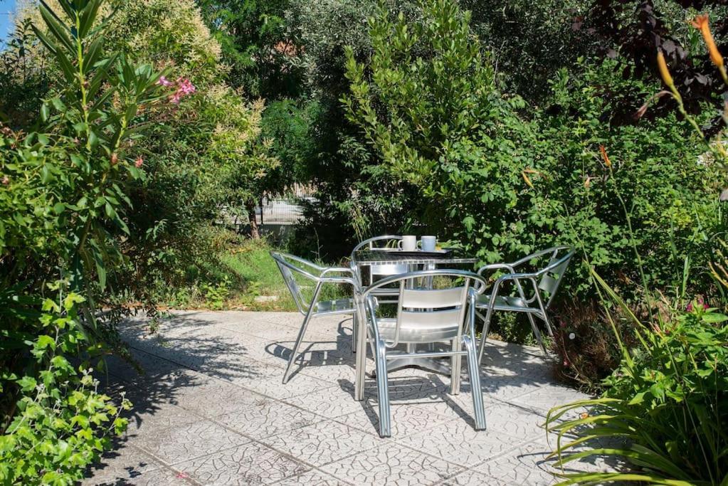 알렉산드로폴리스 Anadora 2: Hospitable Stone House With Yard 아파트 외부 사진