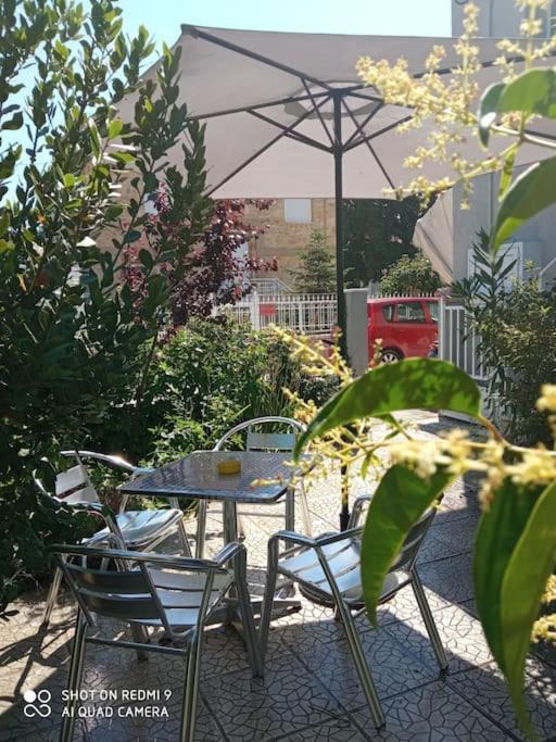 알렉산드로폴리스 Anadora 2: Hospitable Stone House With Yard 아파트 외부 사진